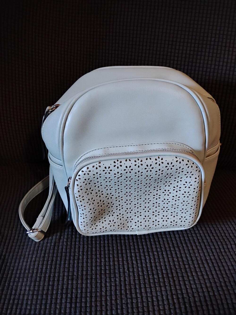 Chic Light Blue BackPack With Pockets Outside And Inside Gently Loved